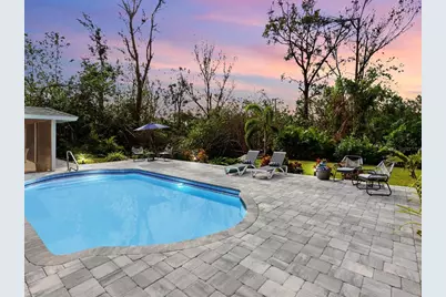 749 Tropical Circle, Sarasota, FL 34242 - Photo 2