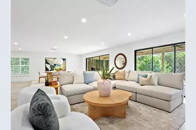 749 Tropical Circle, Sarasota, FL 34242 - Photo 6