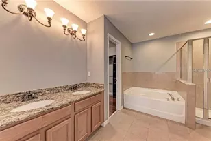 10267 Newminster Loop, Ruskin, FL 33573 - Photo 18