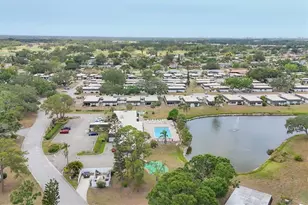 3823 Glen Oaks Dr E, Sarasota, FL 34232 - Photo 38