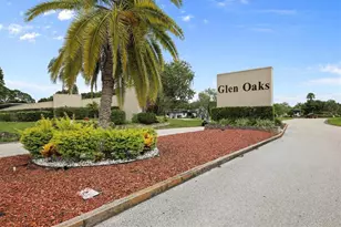 3823 Glen Oaks Dr E, Sarasota, FL 34232 - Photo 28