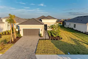 3303 Vicenza Ct, Lakewood Ranch, FL 34211 - Photo 10