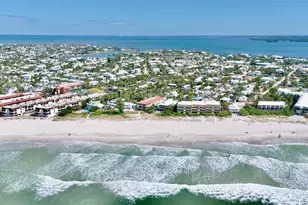 5803 Imperiore Ave, Holmes Beach, FL 34217 - Photo 36