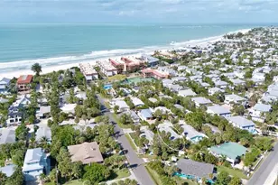 5803 Imperiore Ave, Holmes Beach, FL 34217 - Photo 32