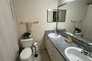 7729 Plantation Cir, University Park, FL 34201 - Photo 20