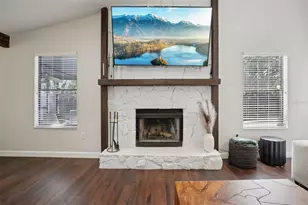 665 Eastpointe Pkwy, Sarasota, FL 34232 - Photo 10