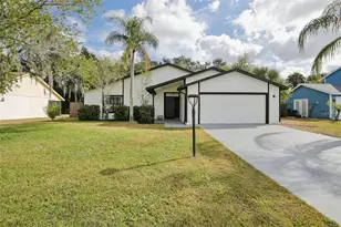 665 Eastpointe Pkwy, Sarasota, FL 34232 - Photo 2