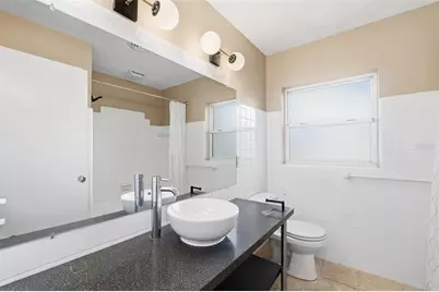 218 Catalan Boulevard NE, Saint Petersburg, FL 33704 - Photo 12