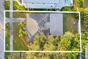 218 Catalan Blvd NE, Saint Petersburg, FL 33704 - Photo 16