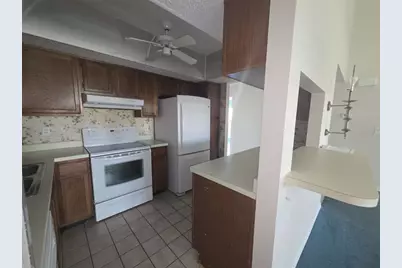 1211 Capri Isles Boulevard #5, Venice, FL 34292 - Photo 6