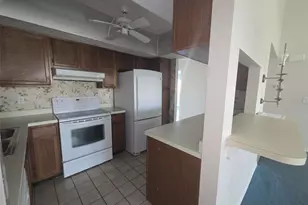 1211 Capri Isles Blvd, Venice, FL 34292 - Photo 6