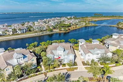 266 Sapphire Lake Drive #202, Bradenton, FL 34209 - Photo 4