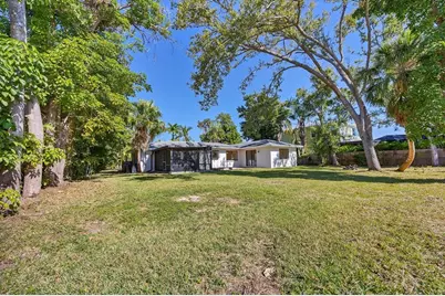 1632 Worrington Street, Sarasota, FL 34231 - Photo 24