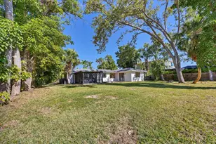 1632 Worrington St, Sarasota, FL 34231 - Photo 24