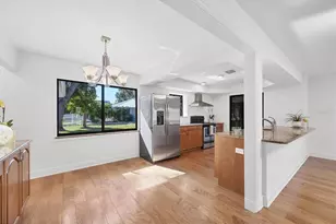 1632 Worrington St, Sarasota, FL 34231 - Photo 14