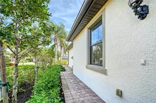 12228 Marsh Pointe Rd, Sarasota, FL 34238 - Photo 4