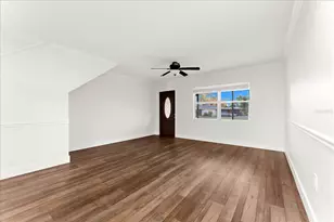 3348 Ramblewood Pl, Sarasota, FL 34237 - Photo 6