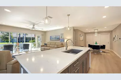 3038 Ringwood Meadow #20, Sarasota, FL 34235 - Photo 2