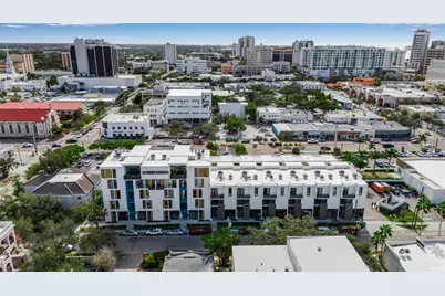 1558 4th Street #208, Sarasota, FL 34236 - Photo 2