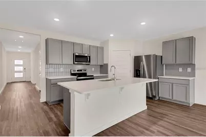 17114 Barnwood Place, Lakewood Ranch, FL 34211 - Photo 2