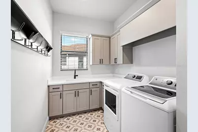 724 Crosswind Avenue, Sarasota, FL 34240 - Photo 32