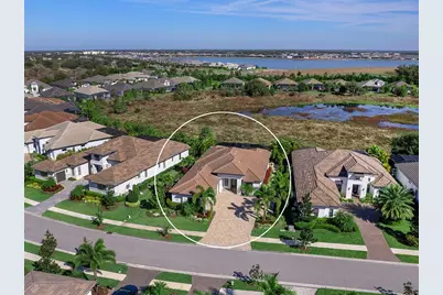 724 Crosswind Avenue, Sarasota, FL 34240 - Photo 2