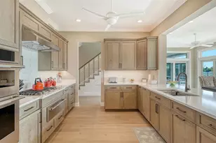 878 Freeling Dr, Sarasota, FL 34242 - Photo 32