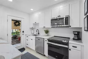 137 Avenida Messina, Sarasota, FL 34242 - Photo 24