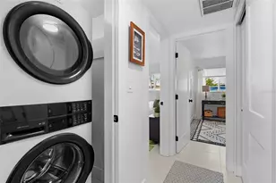 137 Avenida Messina, Sarasota, FL 34242 - Photo 38