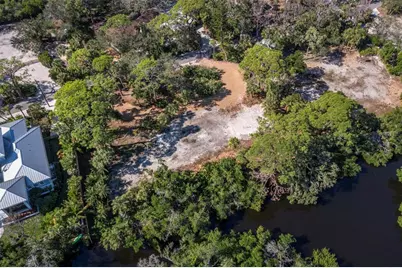 7233 Pine Needle Road, Sarasota, FL 34242 - Photo 6