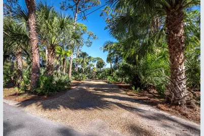 7233 Pine Needle Road, Sarasota, FL 34242 - Photo 8