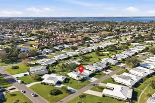 6811 10th Ave W, Bradenton, FL 34209 - Photo 4