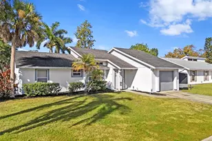 5612 22nd St E, Bradenton, FL 34203 - Photo 2