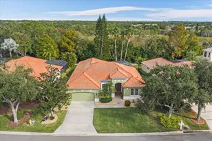 6619 Pinefeather Ct, Bradenton, FL 34203 - Photo 2