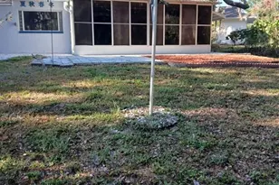 8809 Avondale Ln, Hudson, FL 34667 - Photo 18