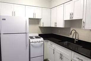 6337 Gateway Ave, Sarasota, FL 34231 - Photo 2