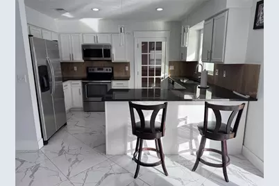 4082 Velarde Lane, Sarasota, FL 34235 - Photo 8