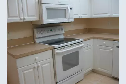 6405 Bay Cedar Lane #26, Bradenton, FL 34203 - Photo 6