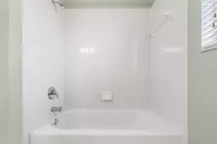 4542 35th Ave Cir E, Palmetto, FL 34221 - Photo 24