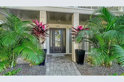 1690 Arlington Street, Sarasota, FL 34239 - Photo 4