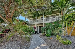 1690 Arlington St, Sarasota, FL 34239 - Photo 2