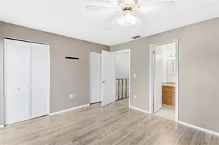 3365 Ramblewood Dr N, Sarasota, FL 34237 - Photo 10