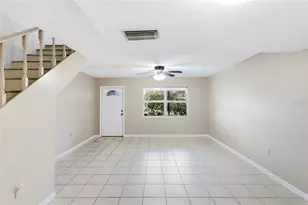 3365 Ramblewood Dr N, Sarasota, FL 34237 - Photo 6