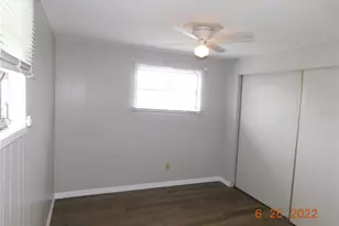 3111 Dorothy Pl, Ellenton, FL 34222 - Photo 6