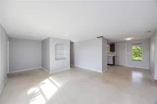 3853 Woodrow Ridge St, Sarasota, FL 34233 - Photo 6