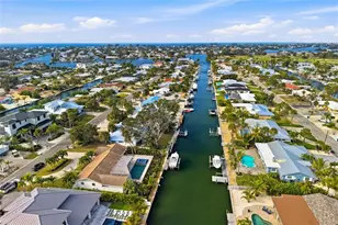 611 Dundee Ln, Holmes Beach, FL 34217 - Photo 34