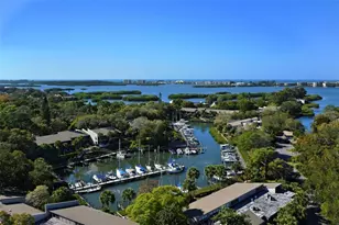 1510 Pelican Point Dr, Sarasota, FL 34231 - Photo 48