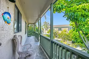 1510 Pelican Point Dr, Sarasota, FL 34231 - Photo 6