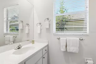 557 Marsh Creek Rd, Venice, FL 34292 - Photo 26