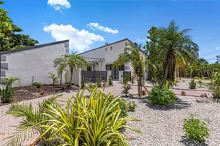 3455 Anglin Dr, Sarasota, FL 34242 - Photo 2